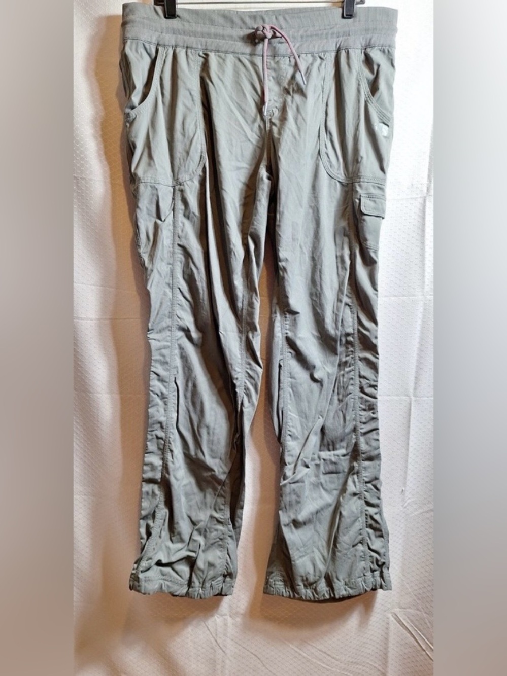 The North Face Women’s Aphrodite 2.0 Pants in Light Gray.